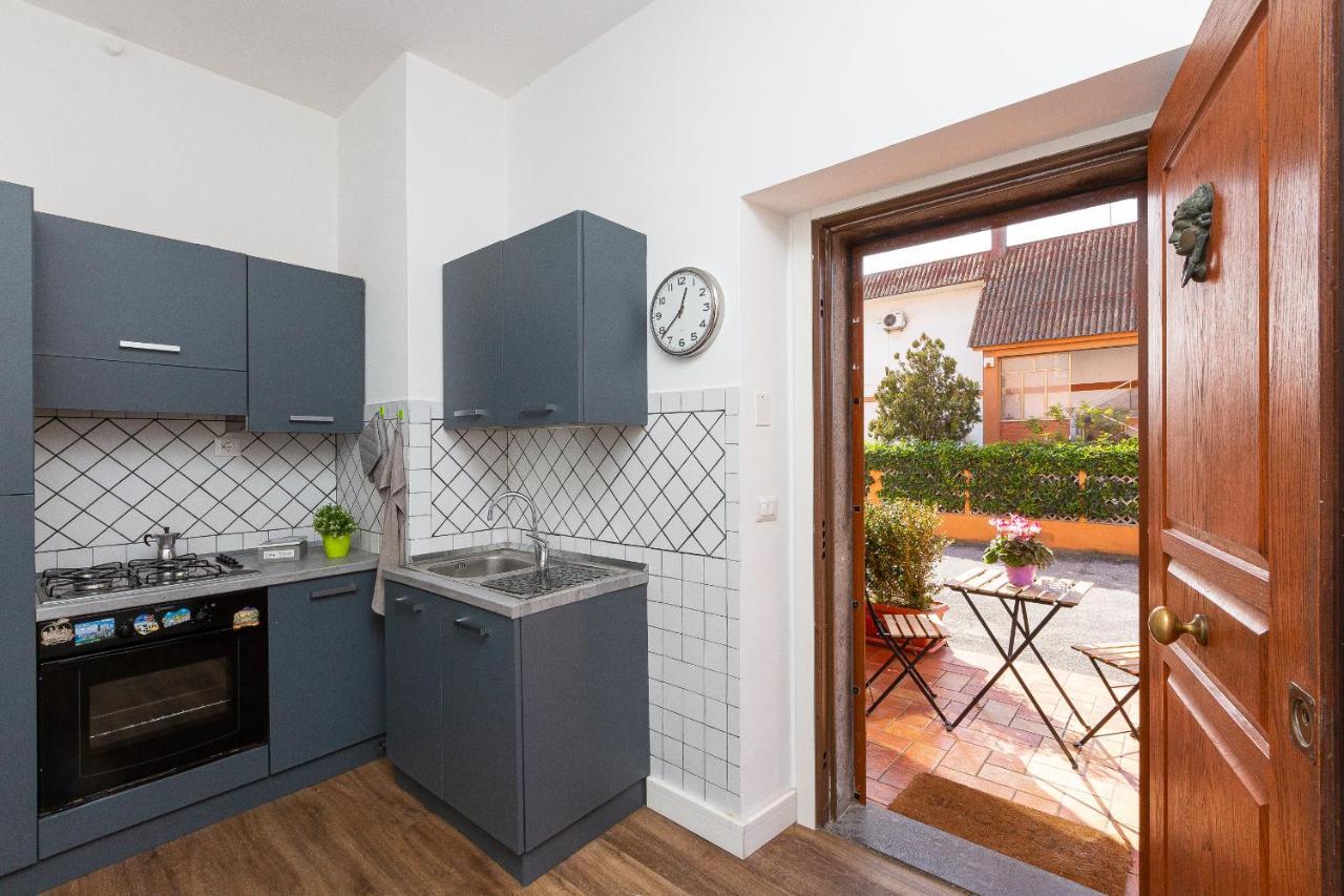 Ciaccio House Near Airport Apartment Fiumicino Luaran gambar